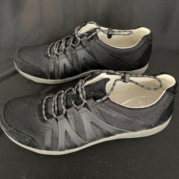 Dansko Henriette women's walking shoes - worn once - Picture 2 of 3